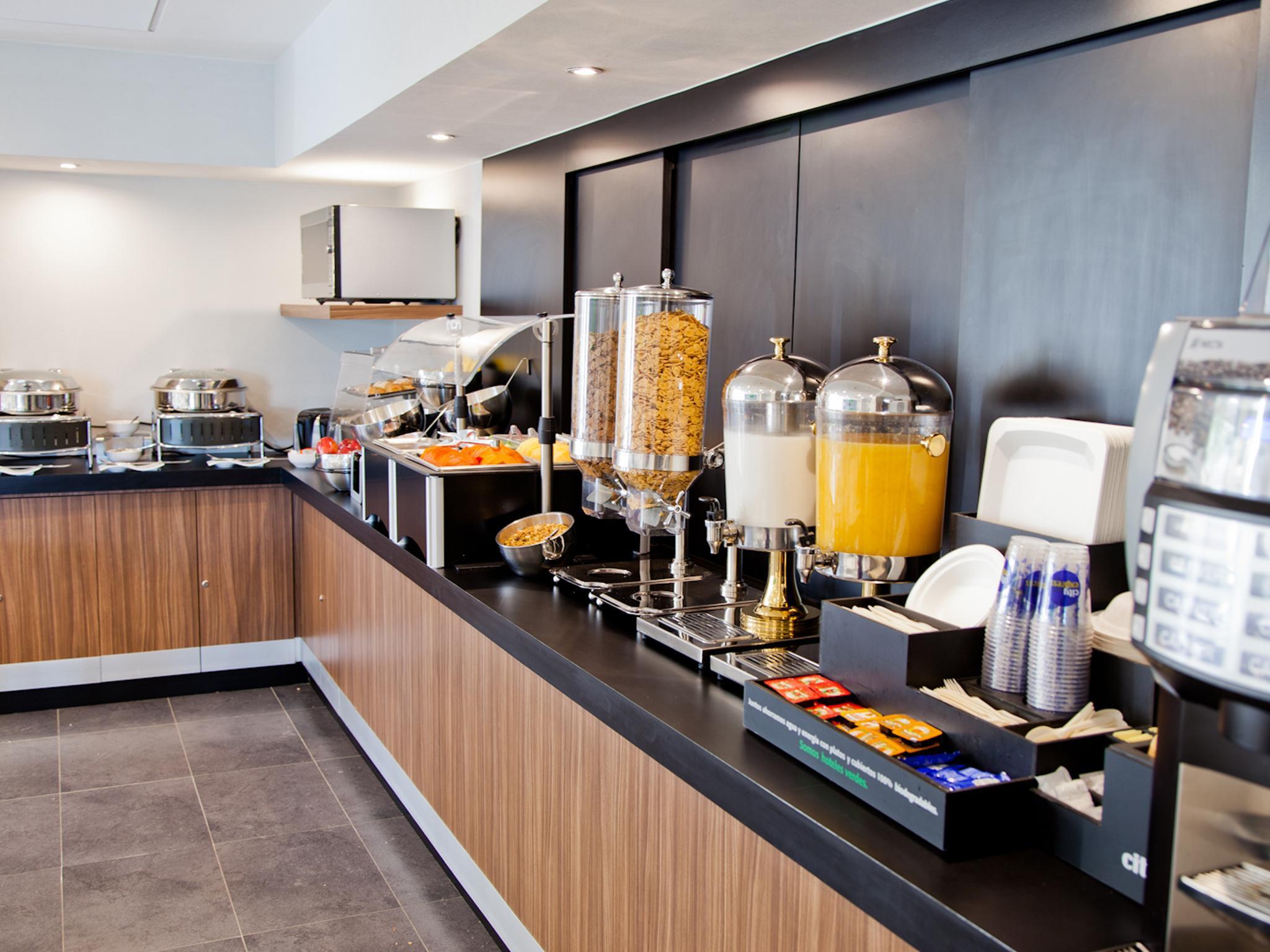 City Express By Marriott Salamanca Exterior photo
