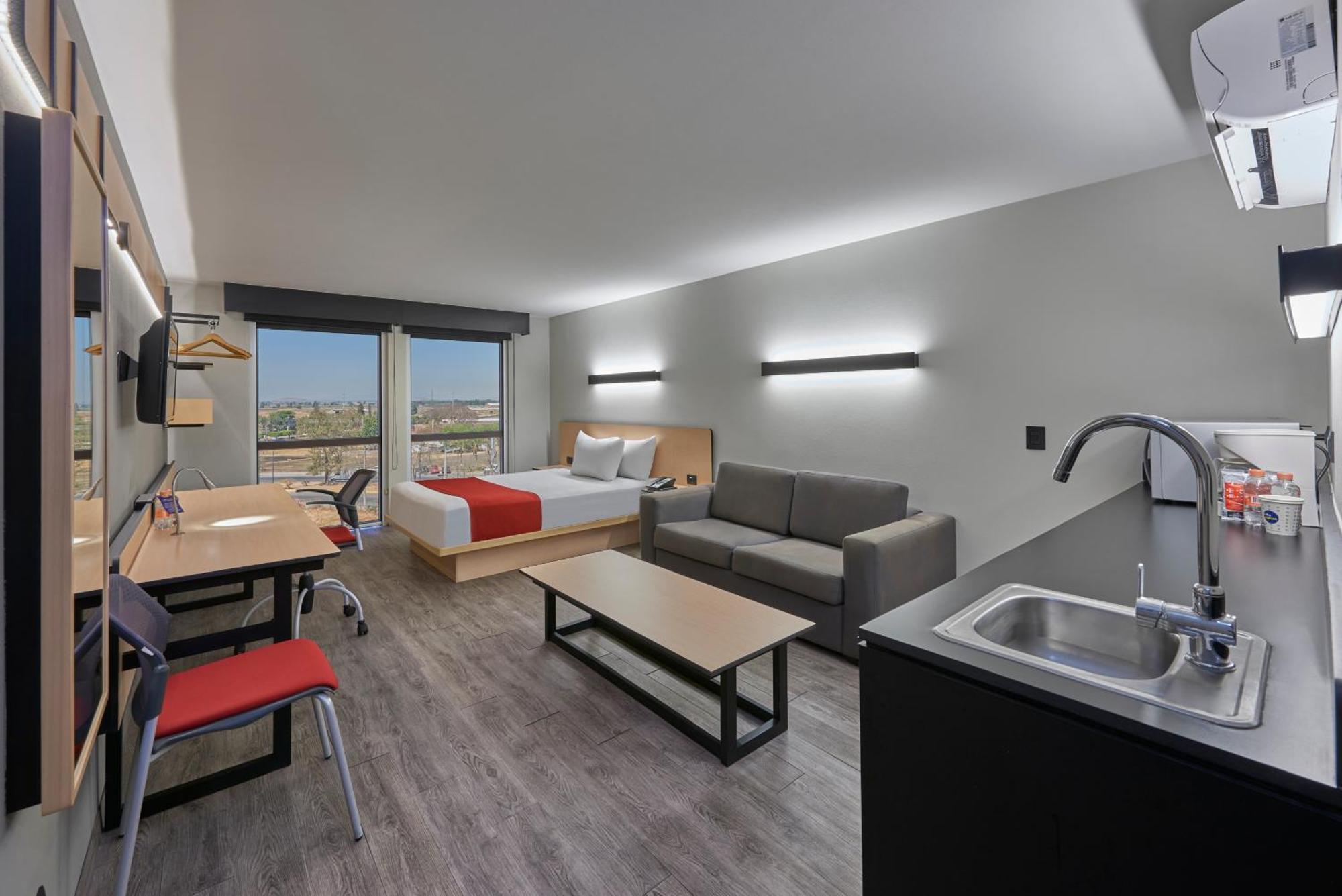 City Express By Marriott Salamanca Exterior photo