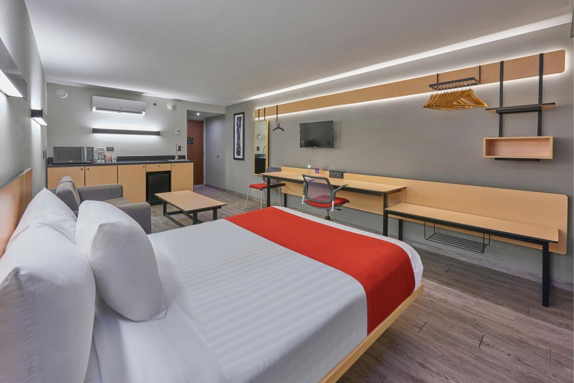 City Express By Marriott Salamanca Exterior photo